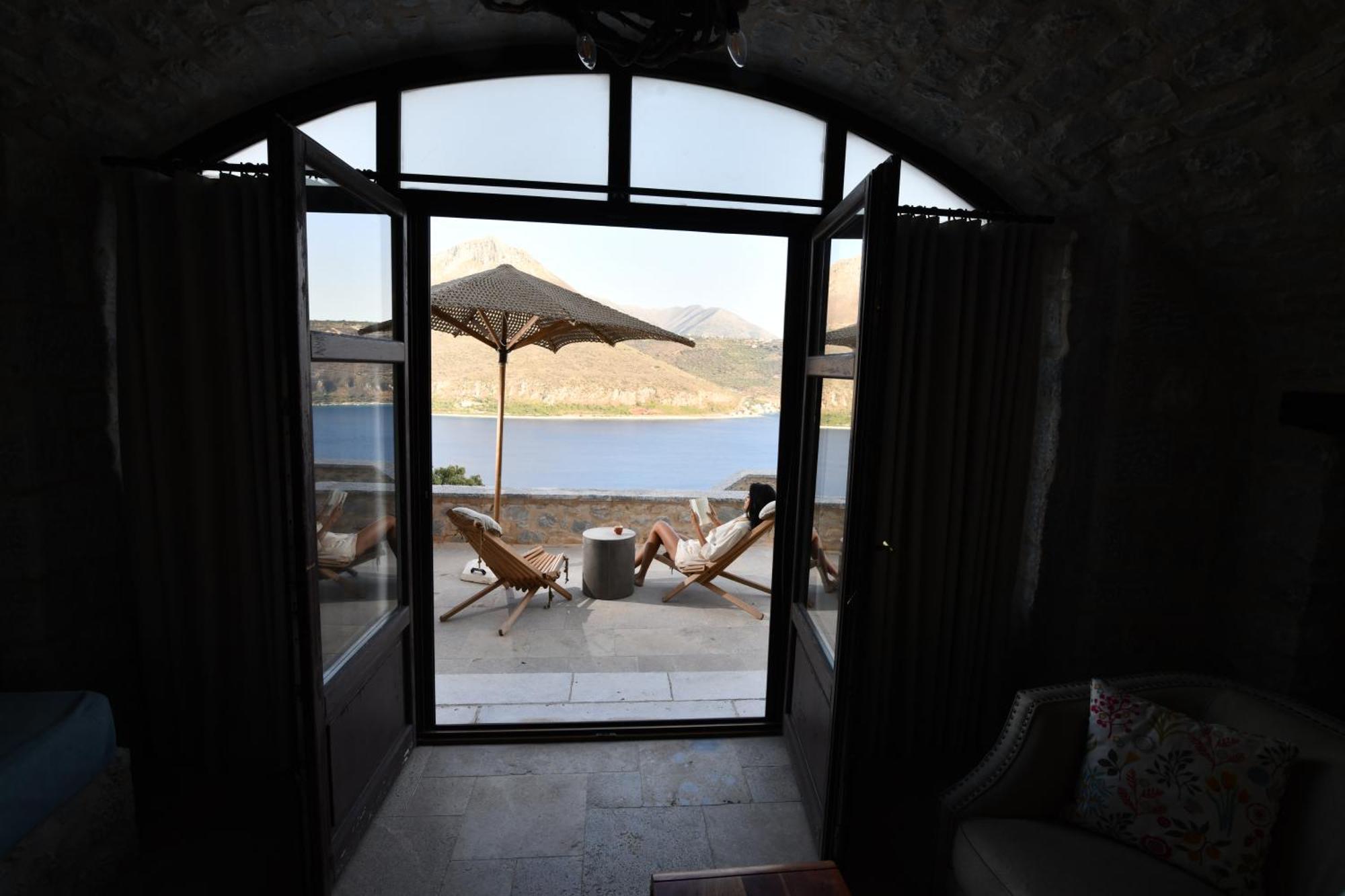 Petra & Fos Boutique Hotel & Spa Oítilon Dış mekan fotoğraf