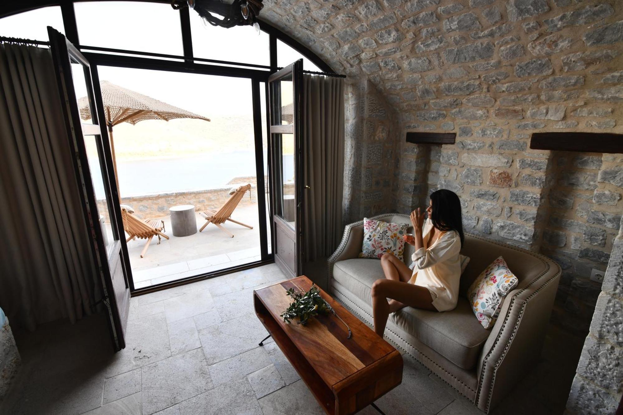 Petra & Fos Boutique Hotel & Spa Oítilon Dış mekan fotoğraf