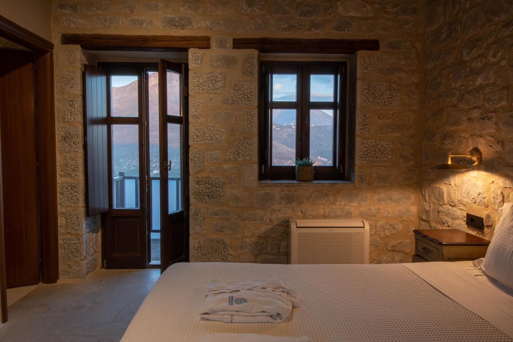 Petra & Fos Boutique Hotel & Spa Oítilon Dış mekan fotoğraf
